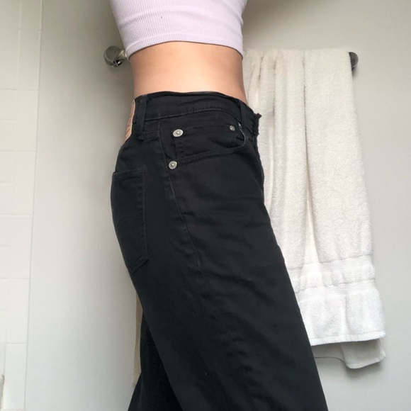 Levi Jeans - Picture 4 of 5